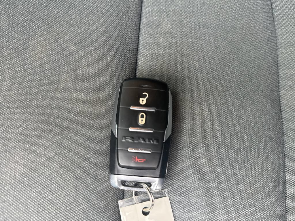 Used 2024 RAM 1500 Big Horn AWD/4WD image 36