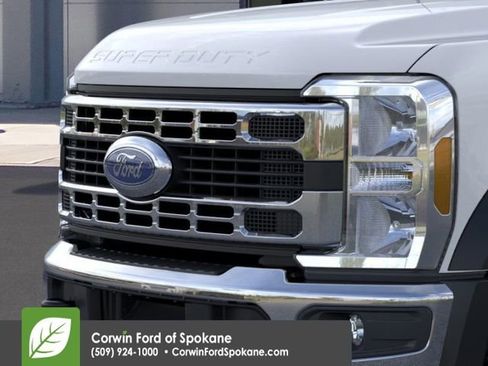New 2025 Ford F550 4x4 Regular Cab Super Duty w/ XL Chrome Package image 17