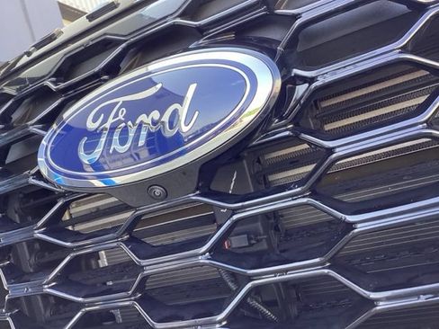 Used 2025 Ford Explorer ST-Line w/ Premium Package AWD/4WD image 4