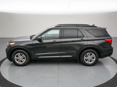 Certified 2023 Ford Explorer XLT w/ Equipment Group 202A AWD/4WD image 7