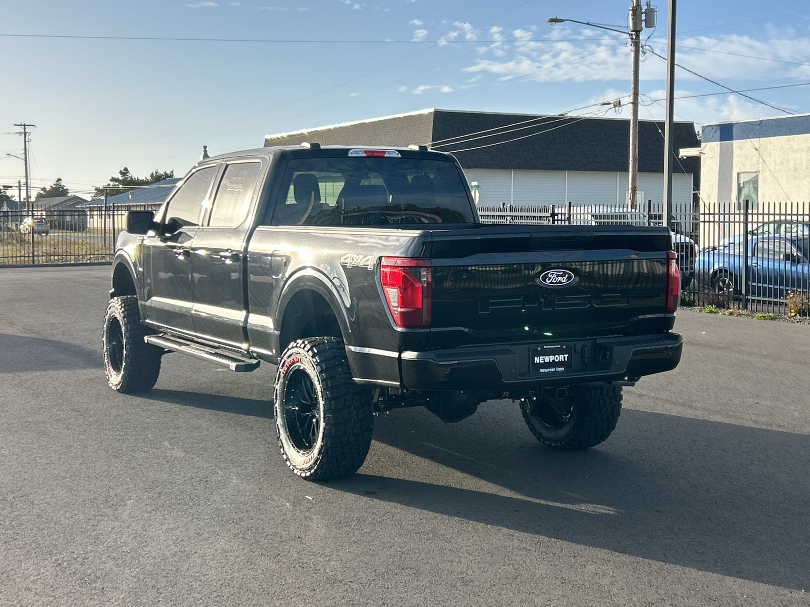 New 2026 Ford F150 XLT w/ XLT Black Appearance Package AWD/4WD image 32