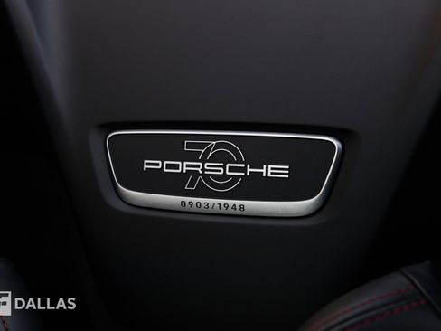 Used 2019 Porsche 911 Speedster image 34