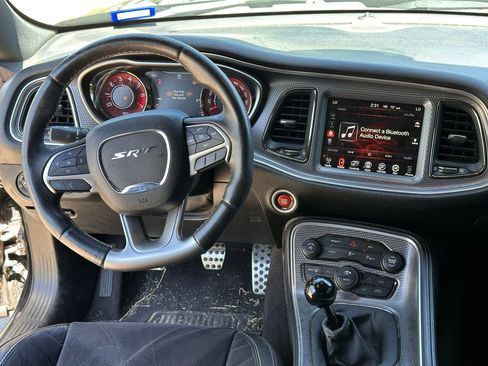 Used 2016 Dodge Challenger SRT Hellcat image 17