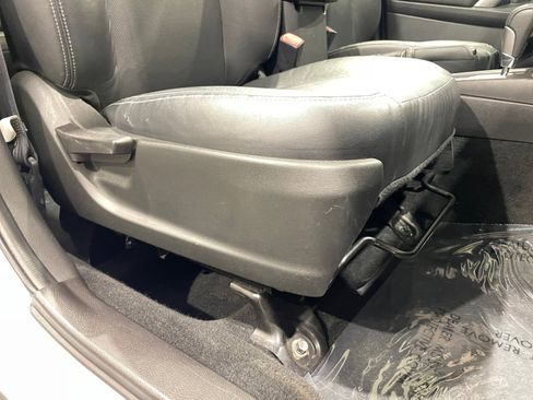 Used 2015 Subaru Forester 2.5i Limited image 30