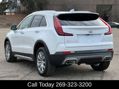 Used 2022 Cadillac XT4 Premium Luxury w/ Enhanced Visibility Package image 10