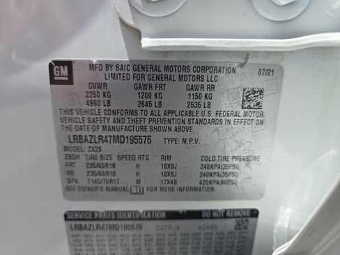 Certified 2021 Buick Envision Preferred FWD image 32