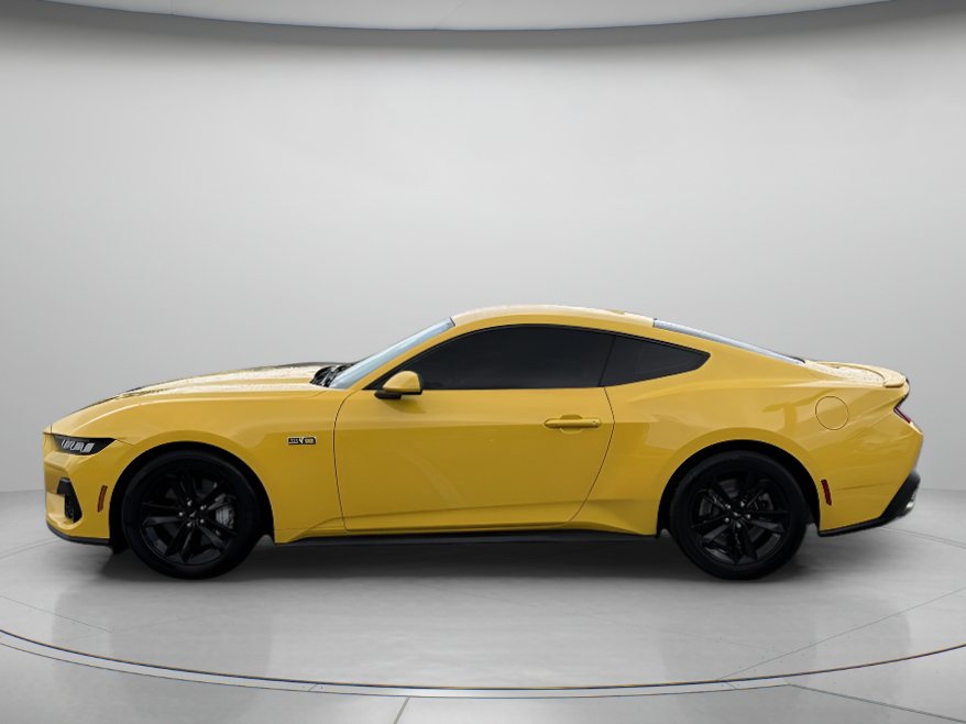 Used 2024 Ford Mustang GT RWD image 5