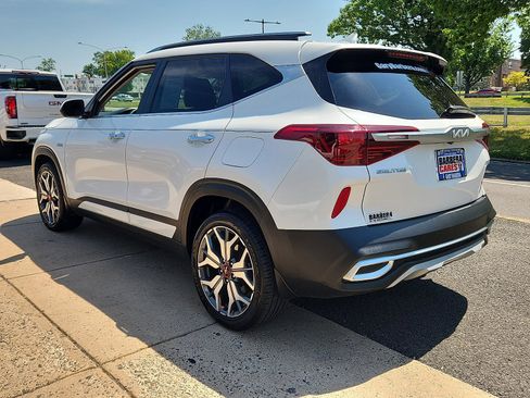 Used 2022 Kia Seltos SX AWD/4WD image 4