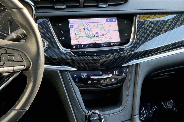 Used 2024 Cadillac XT6 Premium Luxury w/ Technology Package AWD/4WD image 5