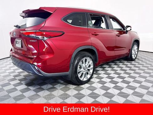 Used 2023 Toyota Highlander Limited AWD/4WD image 23