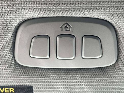 Used 2021 Lincoln Corsair AWD w/ Premium Package image 29