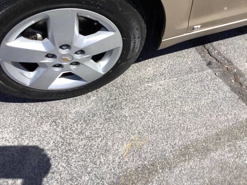 Used 2008 Chevrolet Malibu LS image 22