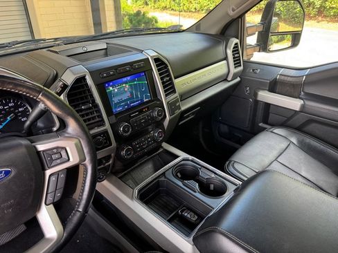 Used 2021 Ford F250 Lariat AWD/4WD image 24
