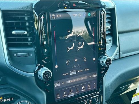 New 2026 RAM 1500 4x4 Crew Cab image 11