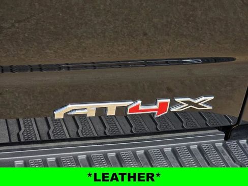 Used 2024 GMC Sierra 1500 AT4X image 9