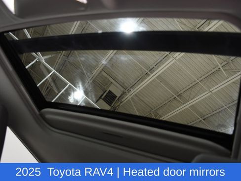 Used 2025 Toyota RAV4 XLE image 23