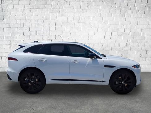 New 2026 Jaguar F-PACE R-Dynamic S image 4