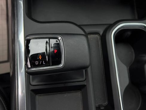 Used 2024 Chevrolet Silverado 1500 LTZ AWD/4WD image 36