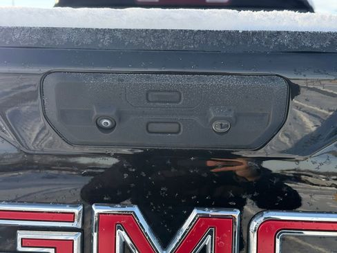 Used 2022 GMC Sierra 1500 AT4 w/ AT4 Preferred Package image 28