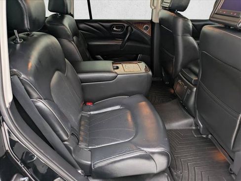 Used 2017 INFINITI QX80 4WD w/ Deluxe Technology Package image 19