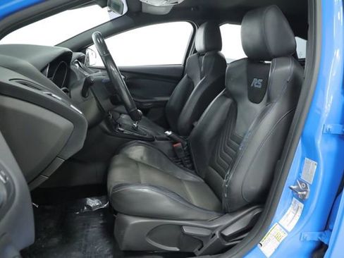 Used 2016 Ford Focus RS image 29