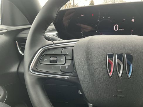 Used 2024 Buick Envista Sport Touring w/ Convenience I Package image 19