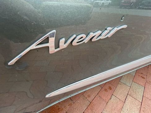 Used 2023 Buick Enclave Avenir FWD image 11