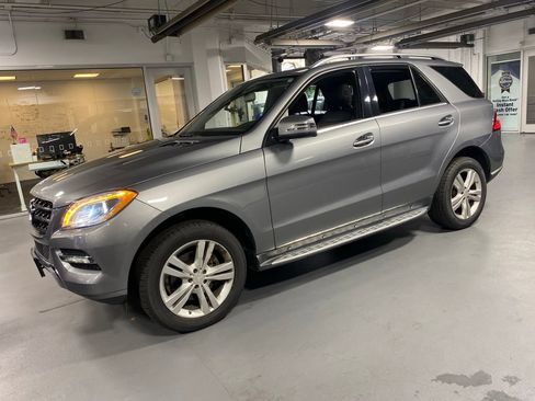 Used 2013 Mercedes-Benz ML 350 4MATIC image 19