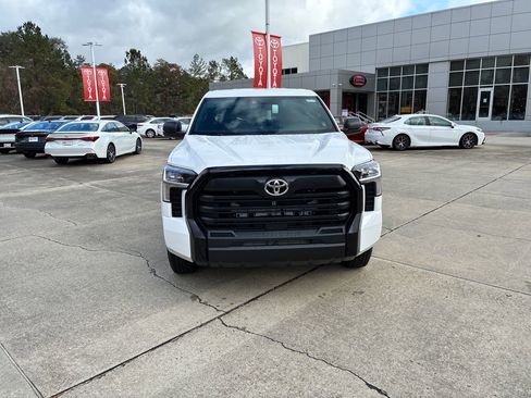New 2026 Toyota Tundra SR image 10