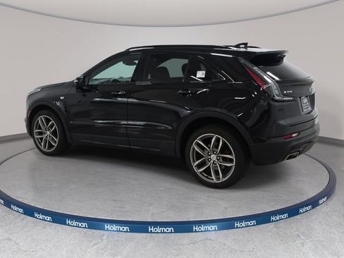 Used 2021 Cadillac XT4 Sport w/ Cold Weather Package FWD image 8