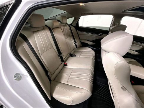 Used 2022 Honda Accord Touring image 27