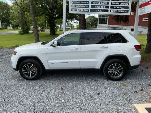 Used 2021 Jeep Grand Cherokee Limited w/ Sun & Sound Group AWD/4WD image 7