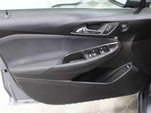 Used 2018 Chevrolet Cruze LT FWD image 6