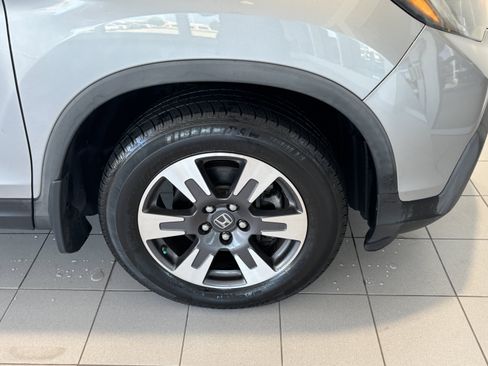 Used 2019 Honda Ridgeline RTL image 10