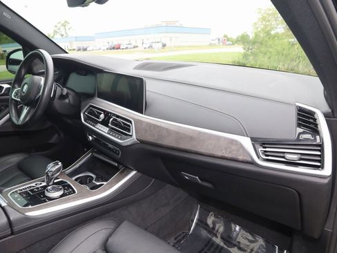 Used 2021 BMW X5 M50i image 63