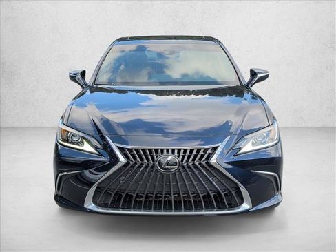 Used 2024 Lexus ES 350 w/ Premium Package FWD image 2