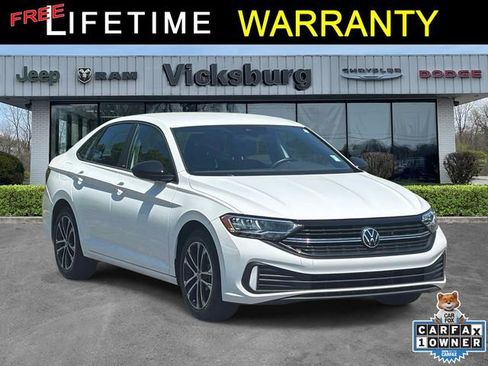 Used 2024 Volkswagen Jetta Sport FWD image 1