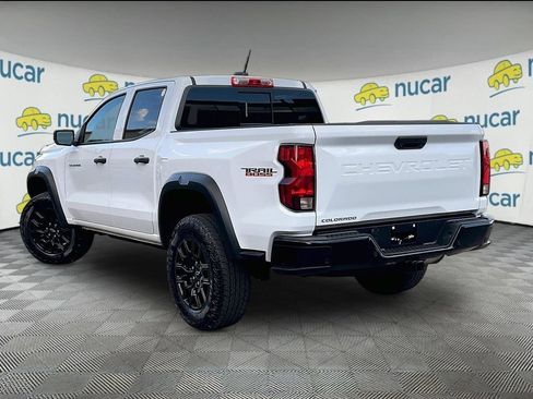 Used 2025 Chevrolet Colorado Trail Boss AWD/4WD image 4