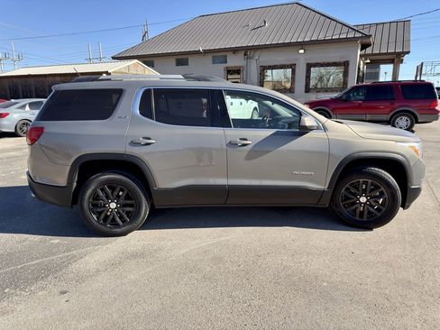 Used 2019 GMC Acadia SLT image 8