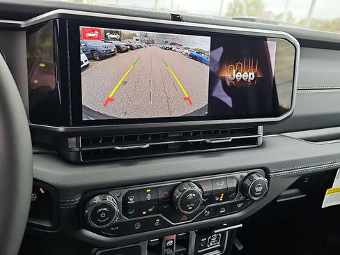 New 2026 Jeep Wrangler Unlimited Sahara AWD/4WD image 13