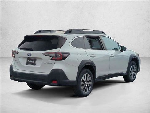 Certified 2023 Subaru Outback Premium image 5