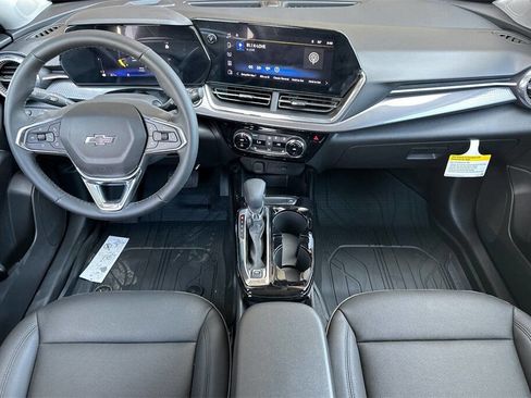 New 2025 Chevrolet Trax ACTIV w/ Driver Confidence Package image 14