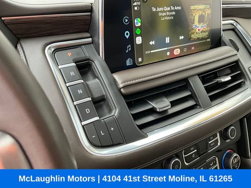 Used 2023 Chevrolet Suburban Z71 w/ Luxury Package image 28