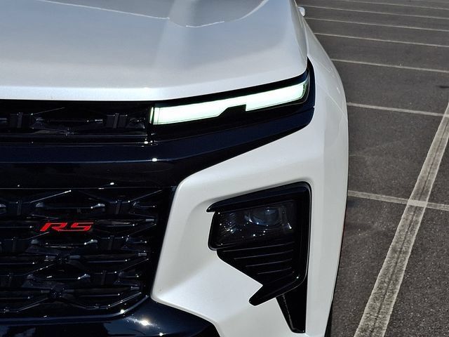 Used 2024 Chevrolet Traverse RS FWD image 9
