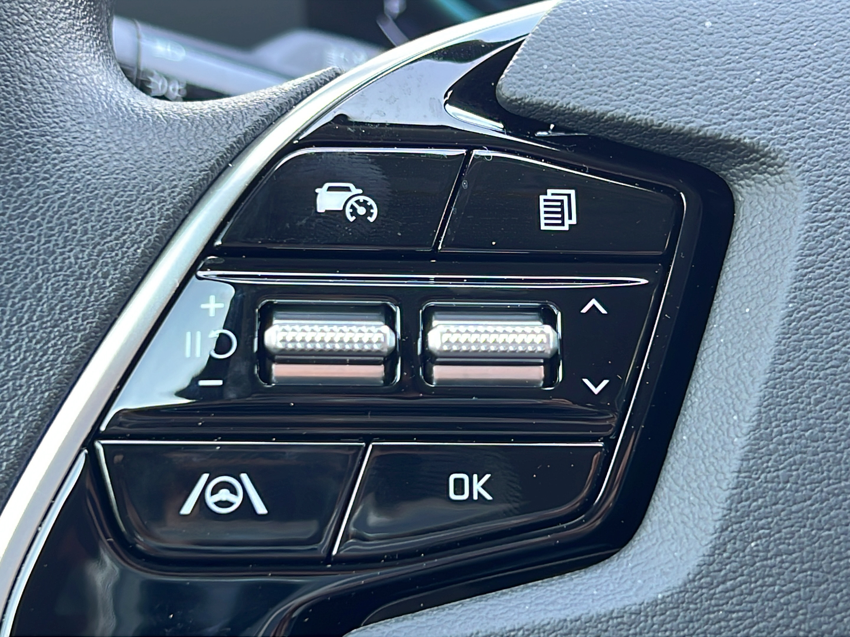 New 2026 Kia Niro LX FWD image 18