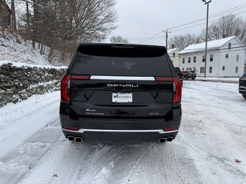Used 2025 GMC Yukon Denali image 8
