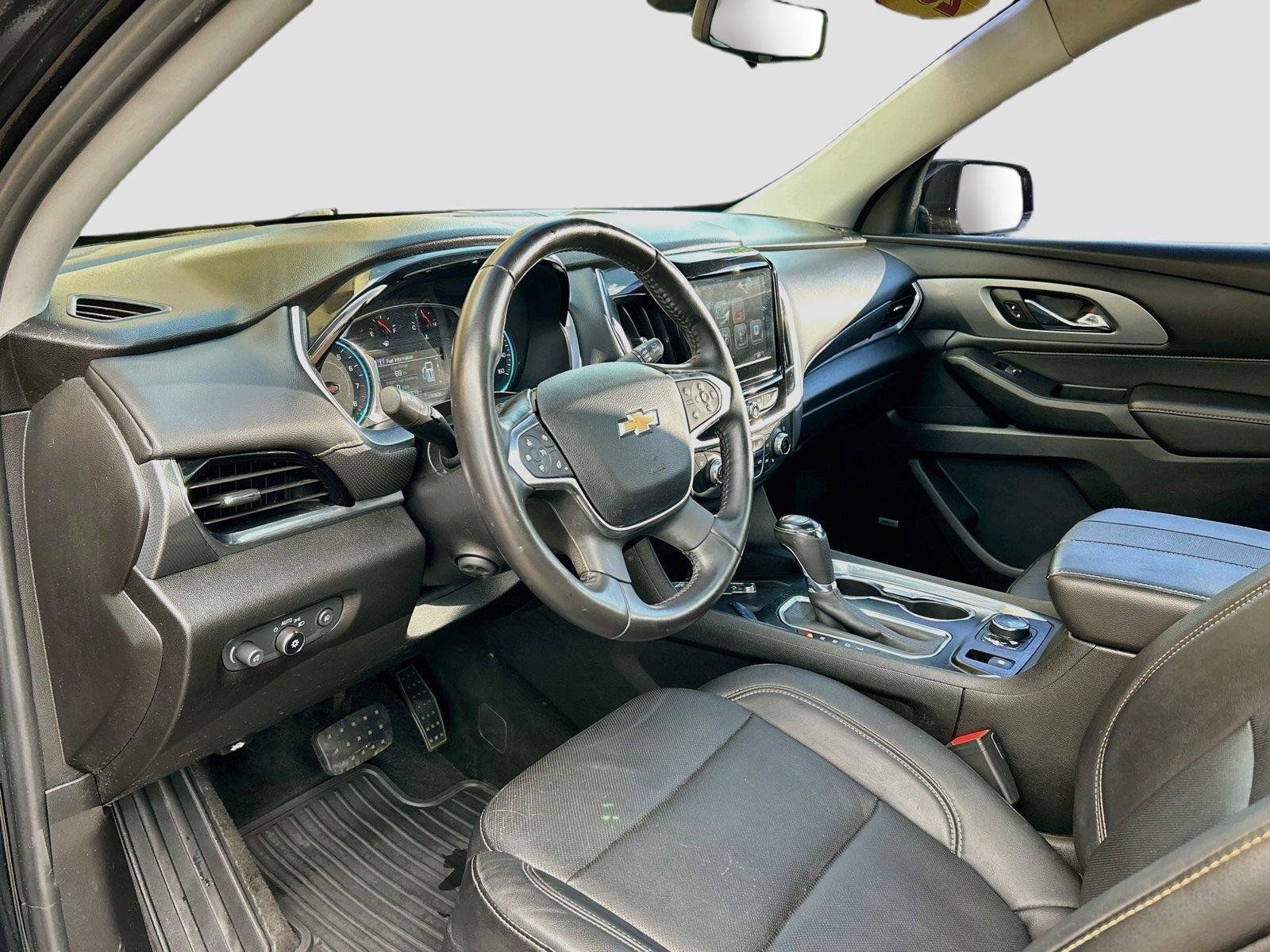 Used 2019 Chevrolet Traverse Premier w/ Driver Confidence II Package FWD image 28