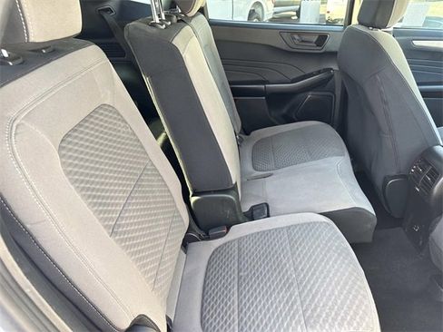 Certified 2022 Ford Escape SE image 33