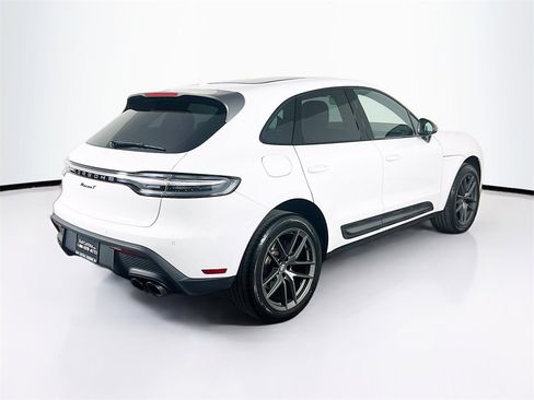 Certified 2024 Porsche Macan Turbo image 9