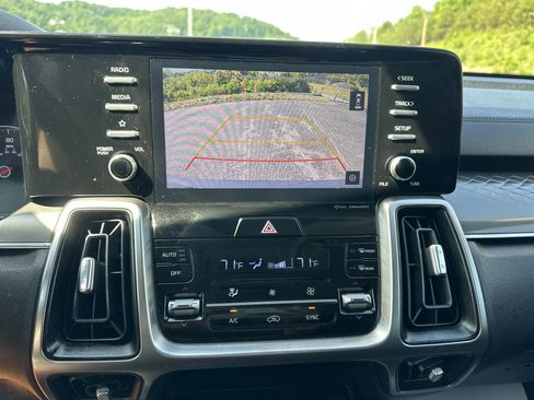 Used 2021 Kia Sorento S AWD/4WD image 15